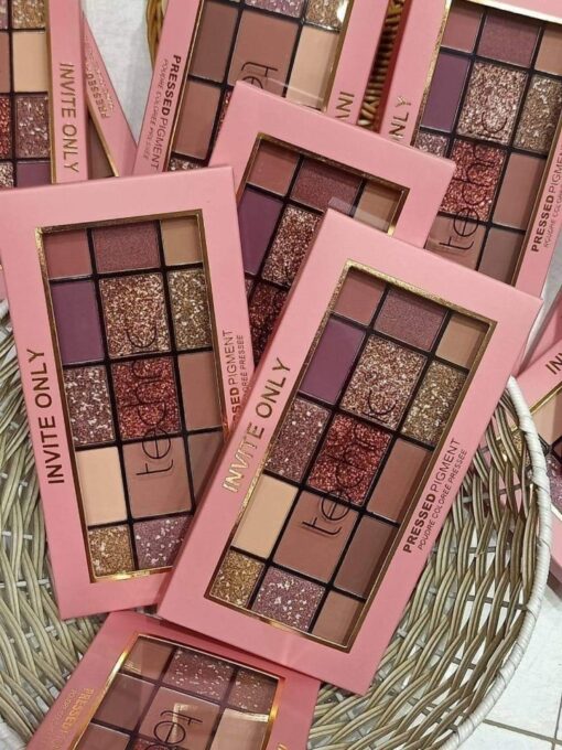 Technic Invite Only Eyeshadow Palette