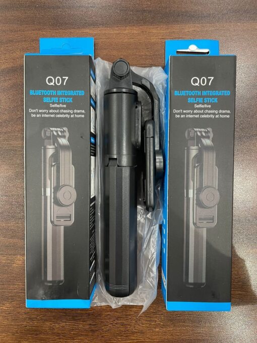 Q07 Bluetooth Selfie Stick Tripod scaled